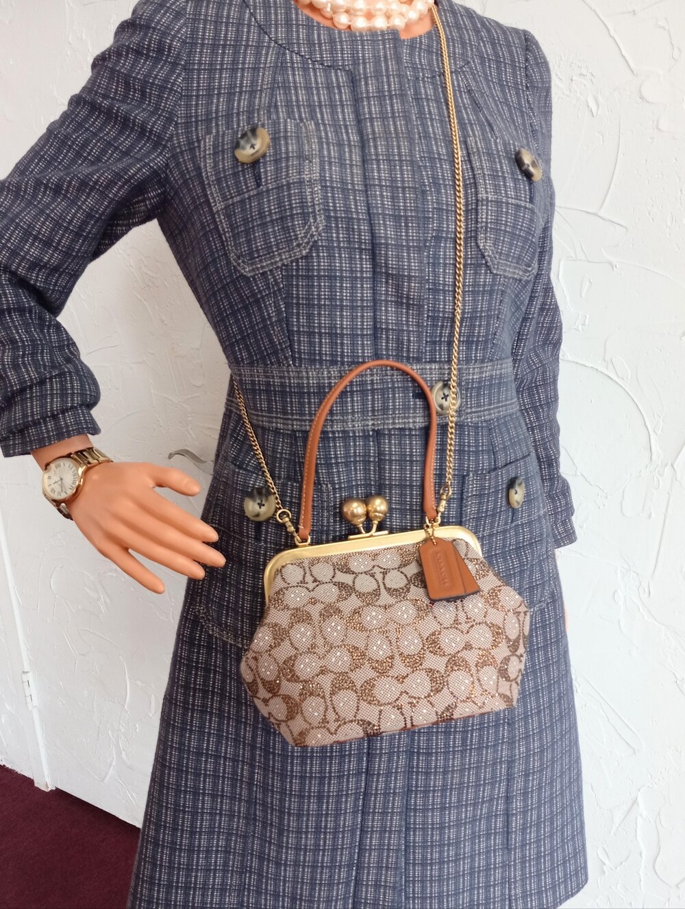 Coach Crystal 16 Signature Jacquard Frame Clutch